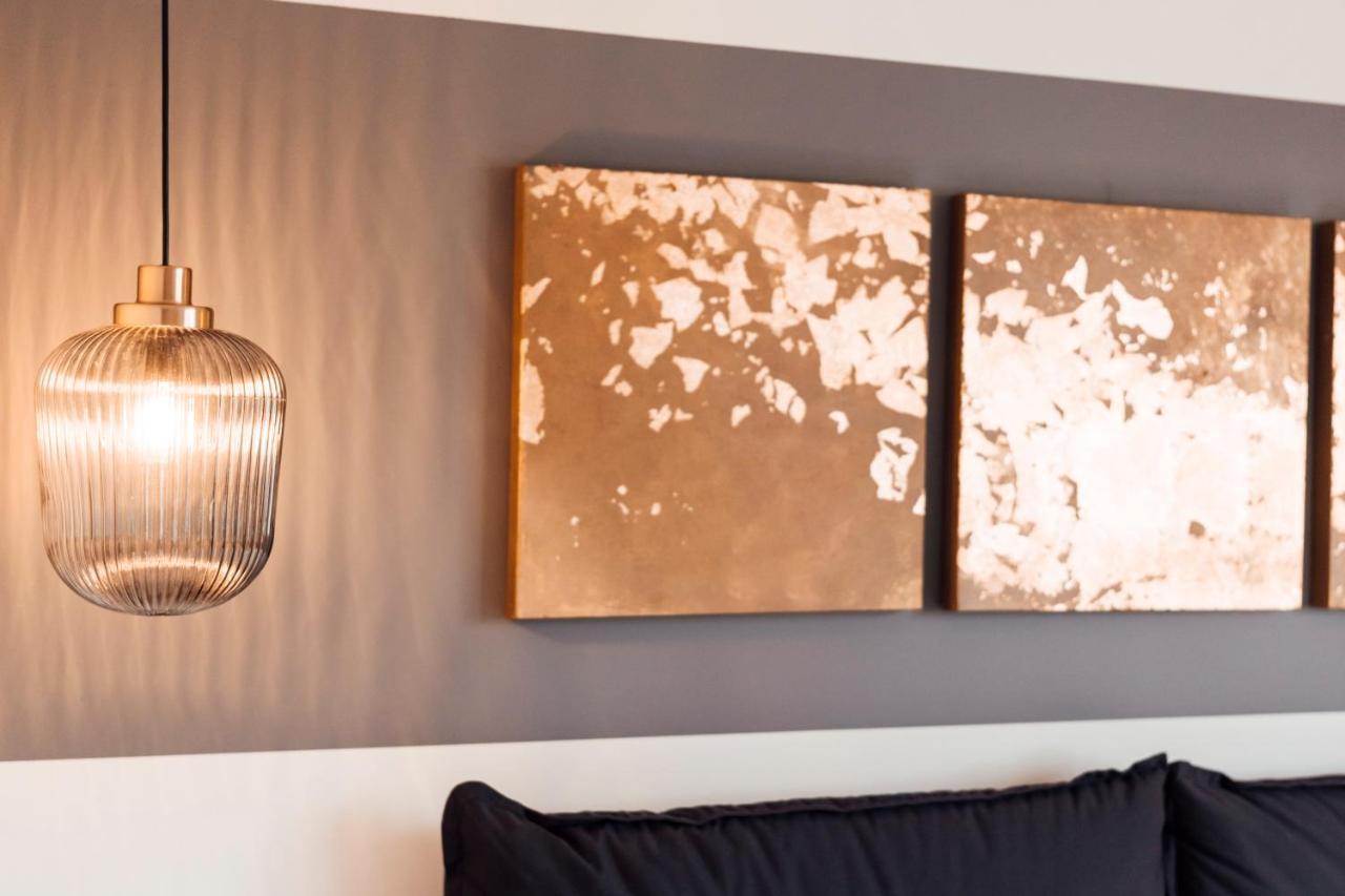 Stay At Smilla - Boutique Apartments Mit Kueche - Parken - Klima - Netflix - Waschmaschine Wiesbaden Dış mekan fotoğraf
