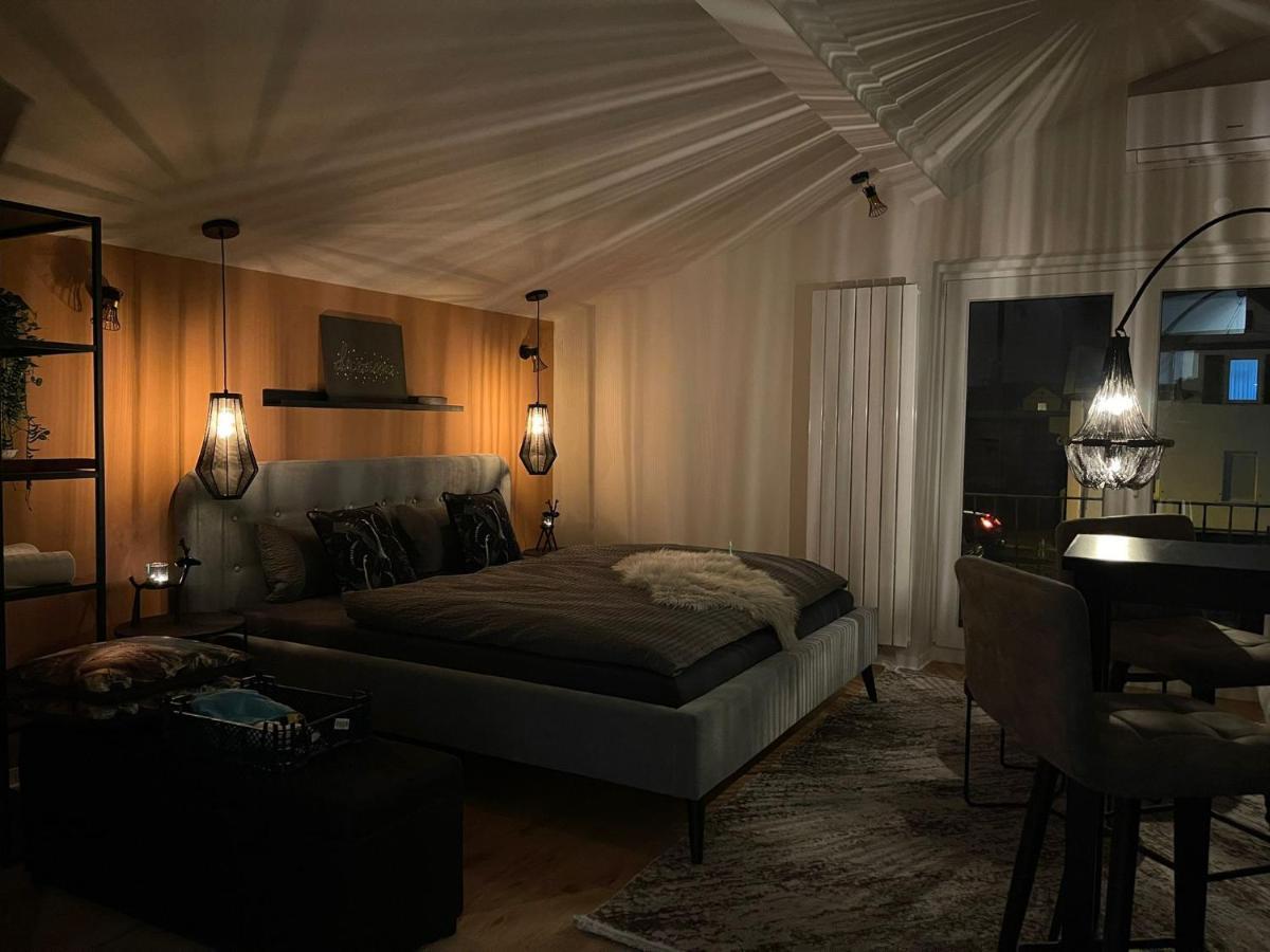 Stay At Smilla - Boutique Apartments Mit Kueche - Parken - Klima - Netflix - Waschmaschine Wiesbaden Dış mekan fotoğraf