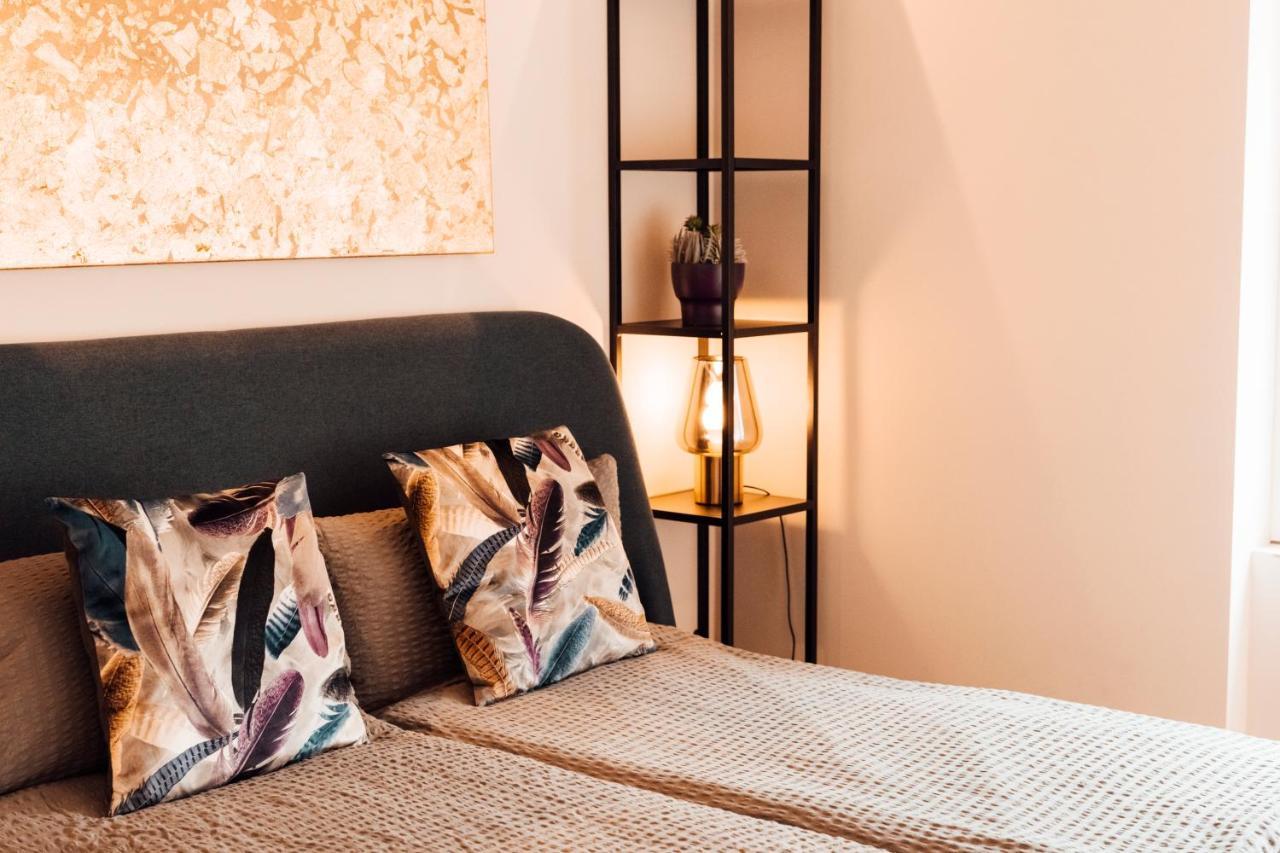 Stay At Smilla - Boutique Apartments Mit Kueche - Parken - Klima - Netflix - Waschmaschine Wiesbaden Dış mekan fotoğraf