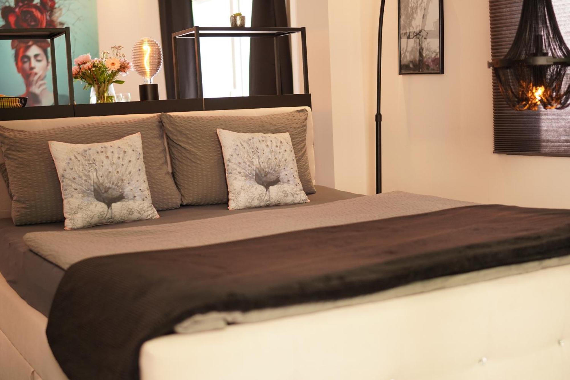 Stay At Smilla - Boutique Apartments Mit Kueche - Parken - Klima - Netflix - Waschmaschine Wiesbaden Dış mekan fotoğraf