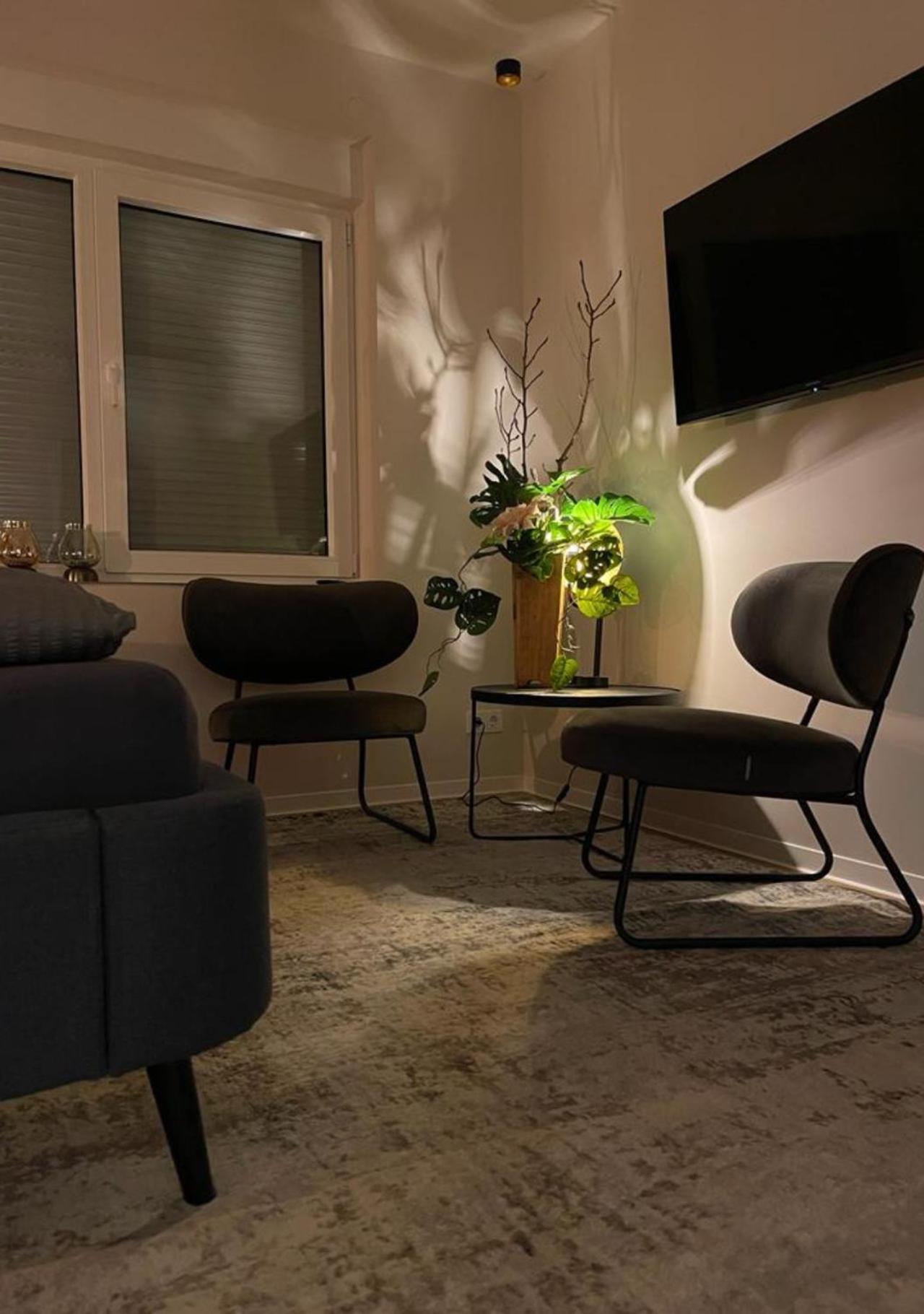 Stay At Smilla - Boutique Apartments Mit Kueche - Parken - Klima - Netflix - Waschmaschine Wiesbaden Dış mekan fotoğraf